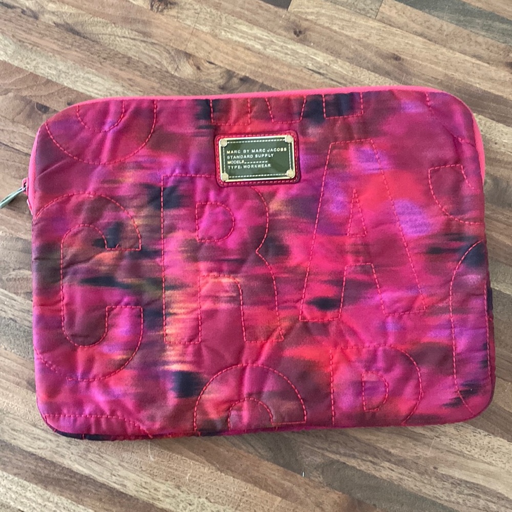 Marc by Marc Jacobs Quilted Laptop Bag EUC